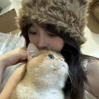 拿扫把的男人